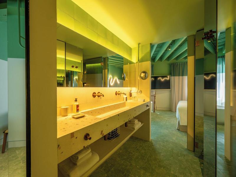 Terreno Barrio Hotel image
