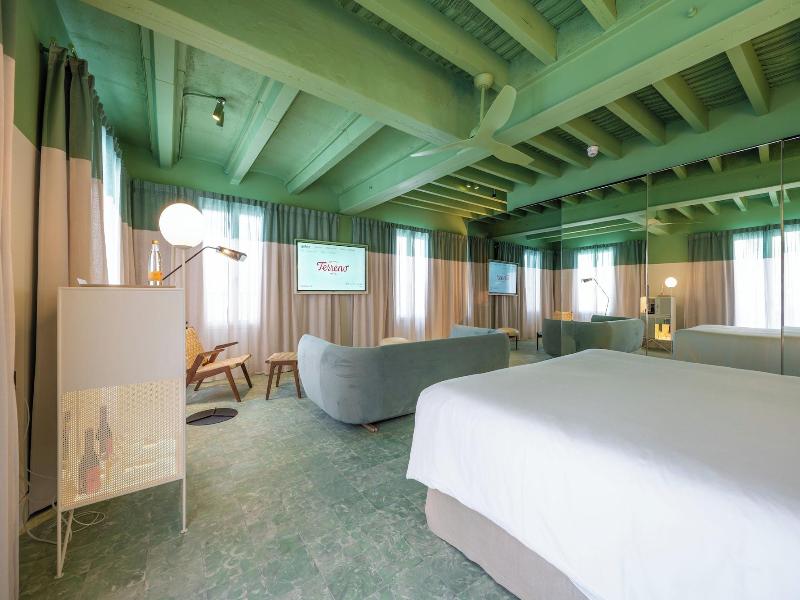 Terreno Barrio Hotel image
