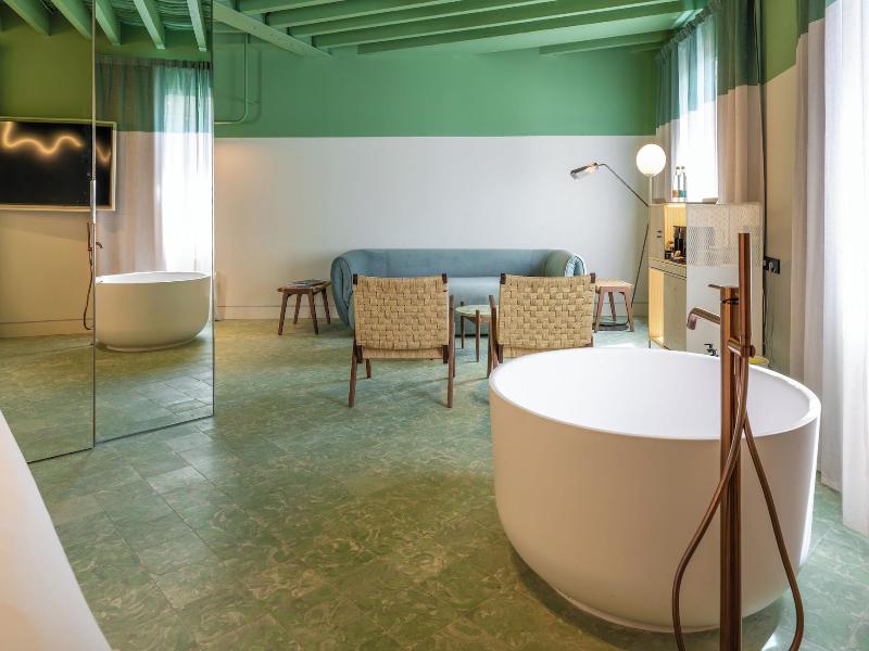 Terreno Barrio Hotel image