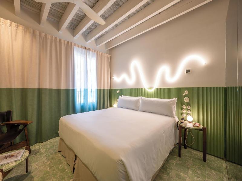 Terreno Barrio Hotel image