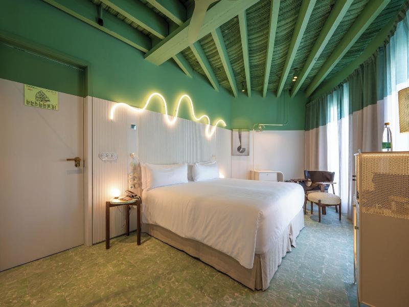 Terreno Barrio Hotel image