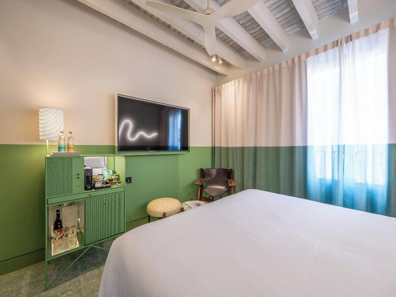 Terreno Barrio Hotel image