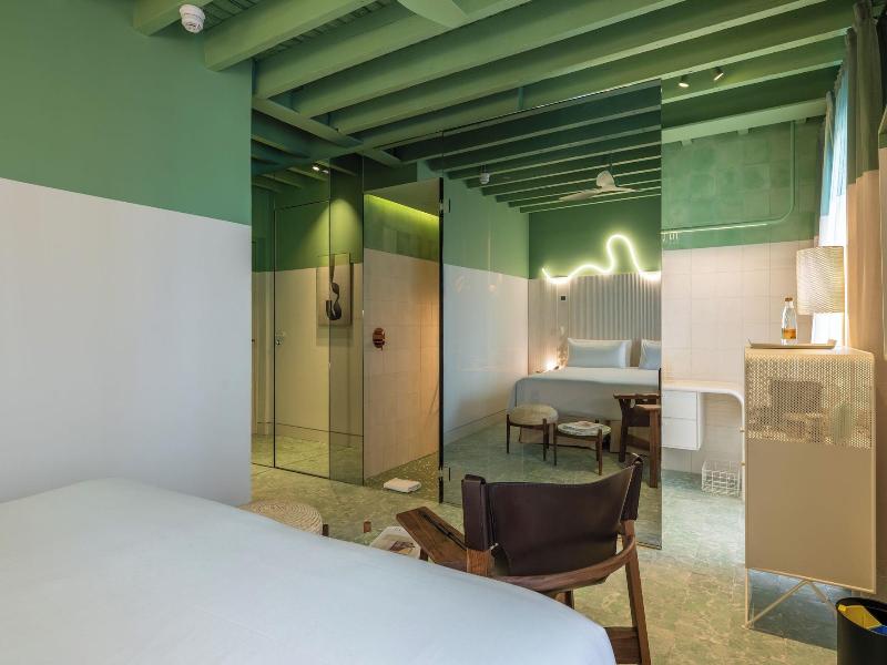 Terreno Barrio Hotel image