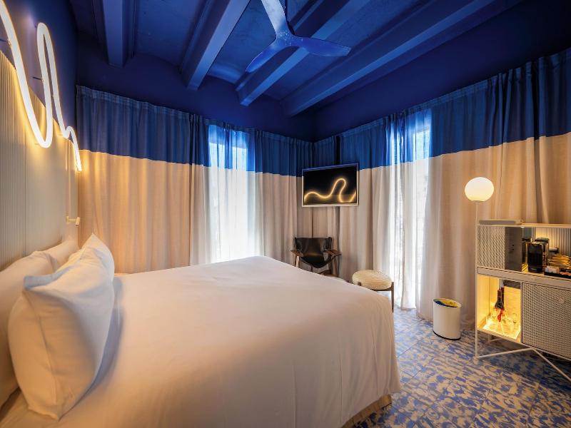 Terreno Barrio Hotel image