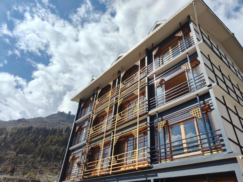 Mount Bayul Sangri La Resort — general view