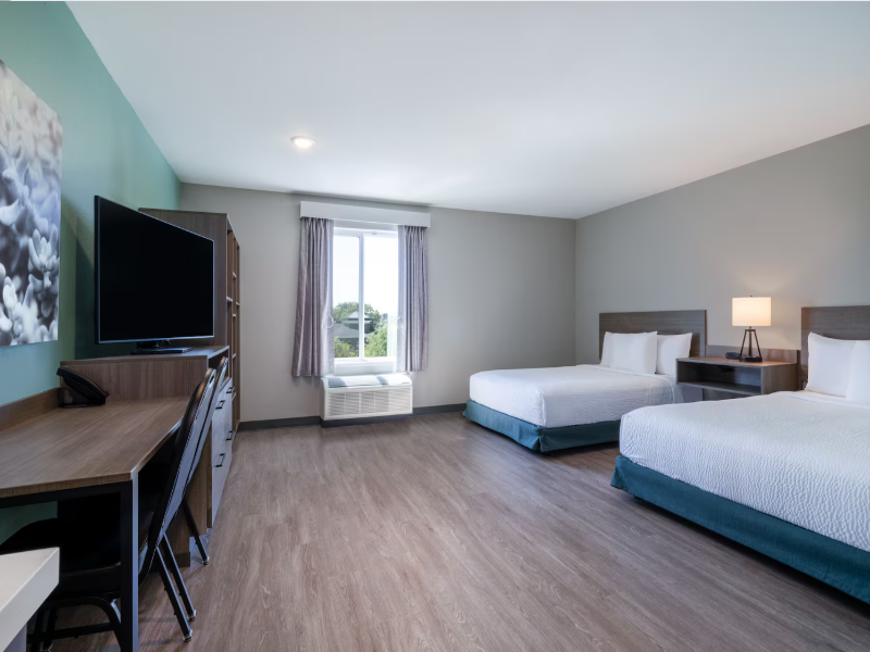 Echo Suites Springfield Airport Plaza image