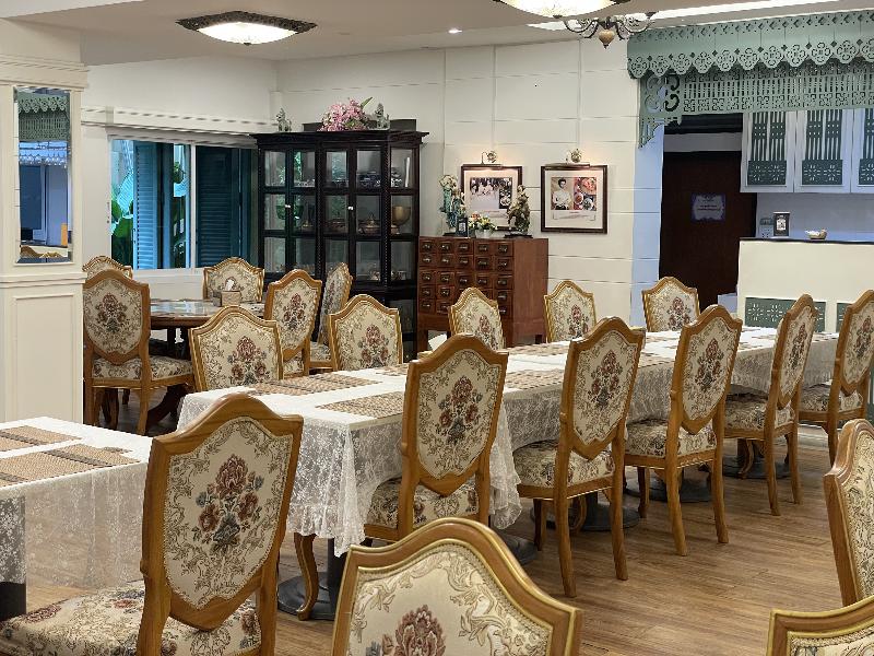 Suan Sunandha Palace Hotel image
