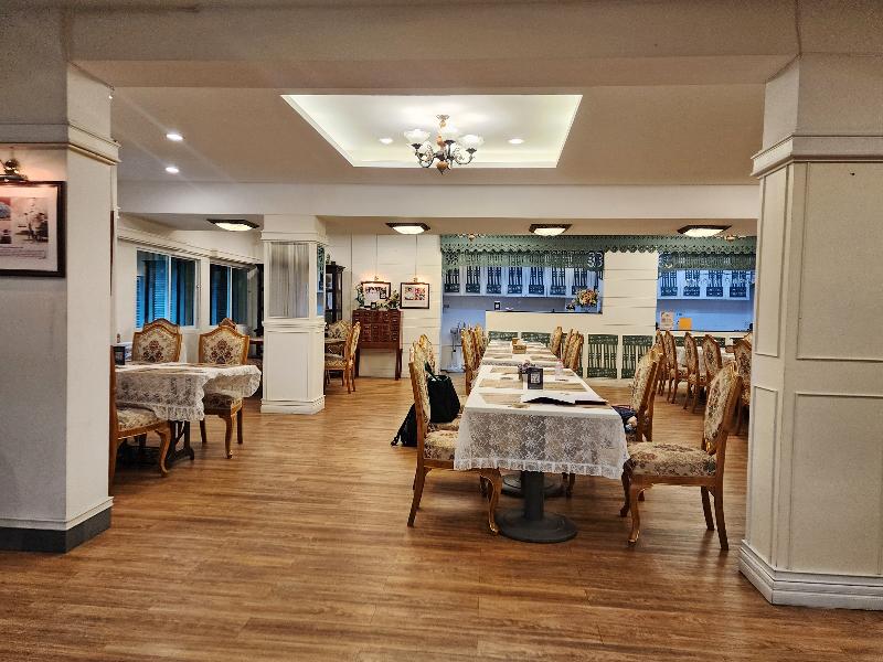 Suan Sunandha Palace Hotel image