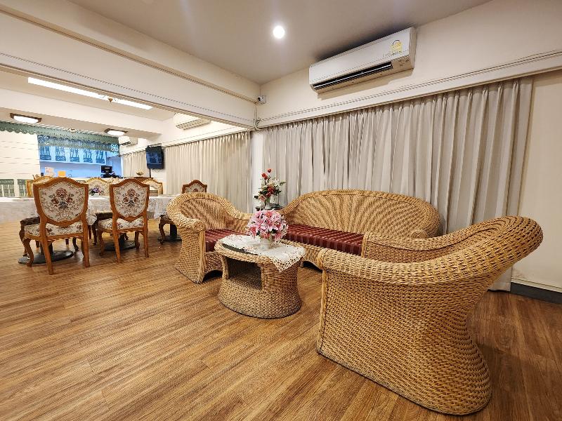 Suan Sunandha Palace Hotel image