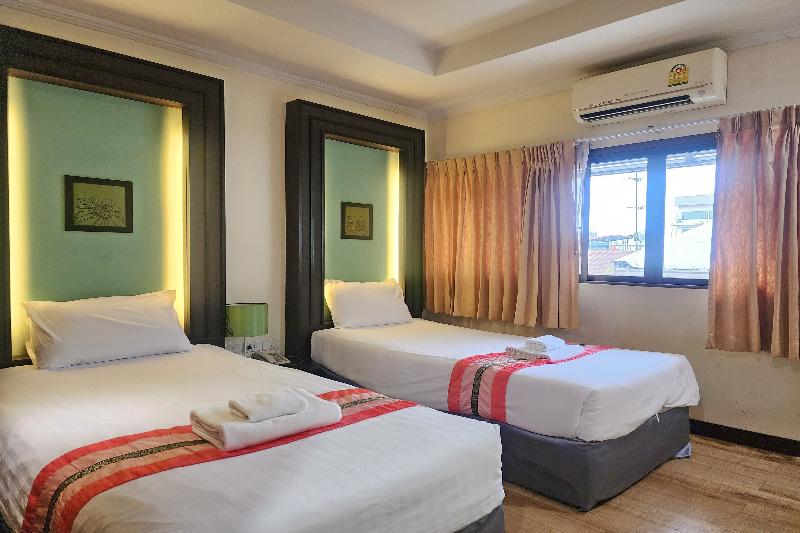 Suan Sunandha Palace Hotel image