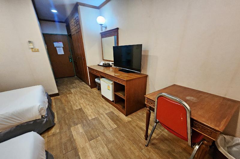 Suan Sunandha Palace Hotel image