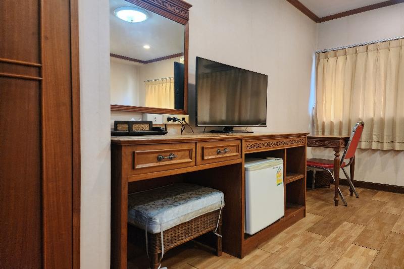Suan Sunandha Palace Hotel image
