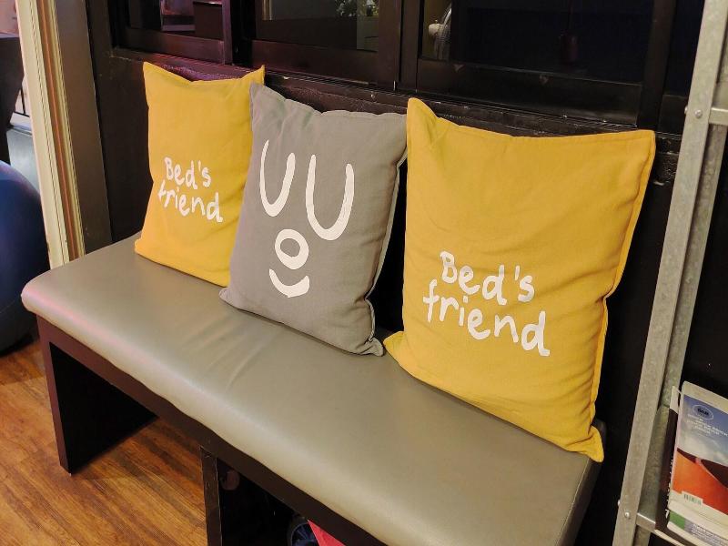 Bed's Friend image