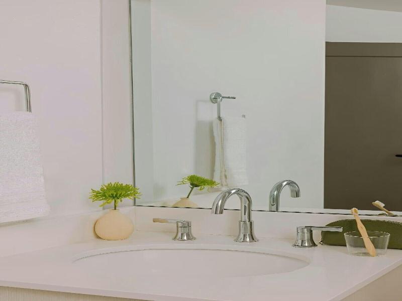 Hotel Houze image