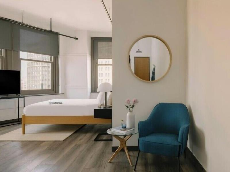 Hotel Houze image