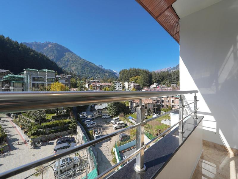 Hotel Skyline Manali image