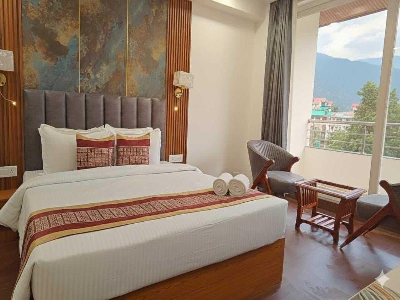 Hotel Skyline Manali image