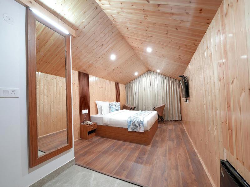 Hotel Skyline Manali image