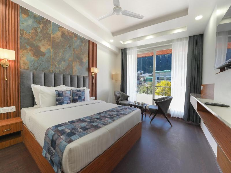 Hotel Skyline Manali image