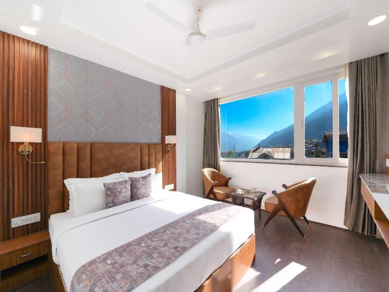 Hotel Skyline Manali image