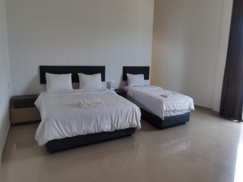 Glistar Hotel image