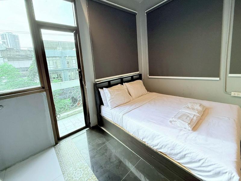 Sukhum Huai Khwang Guest House image