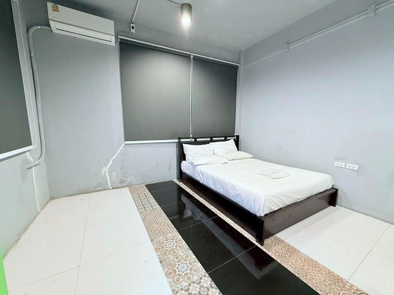 Sukhum Huai Khwang Guest House image