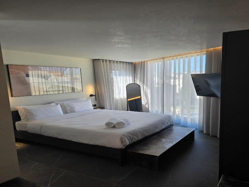 Thirty Three Boutique By K Hotels - Adults Only image