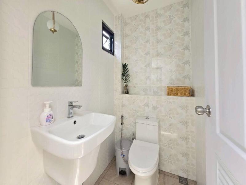 Breezy Bliss Home image