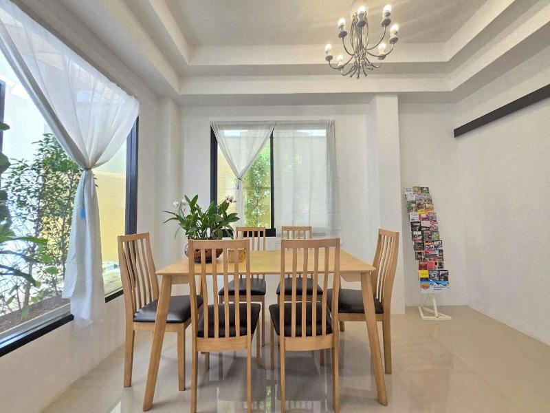 Breezy Bliss Home image