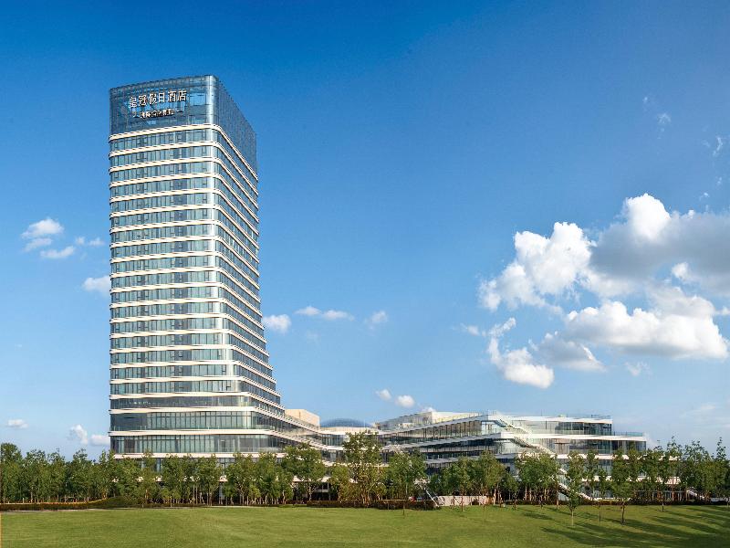 Crowne Plaza Linyi Olympic Sports Centre By Ihg image