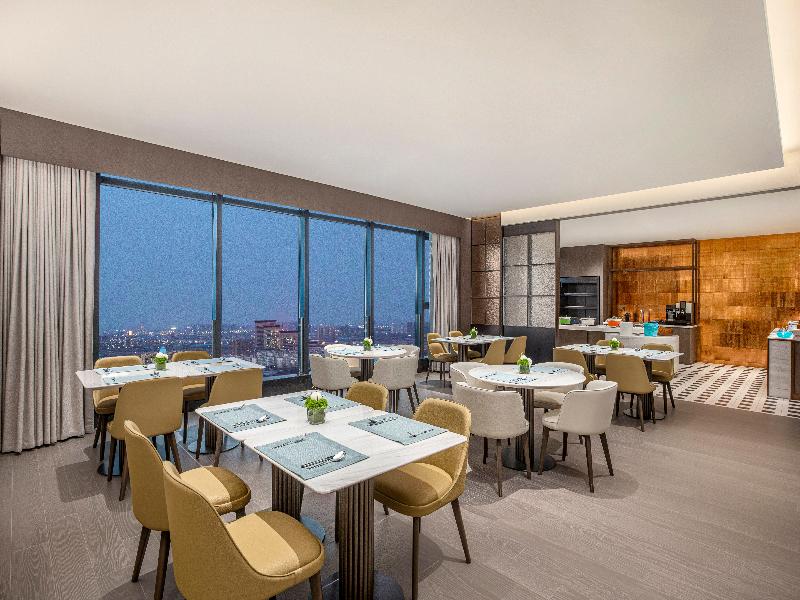Crowne Plaza Linyi Olympic Sports Centre By Ihg image