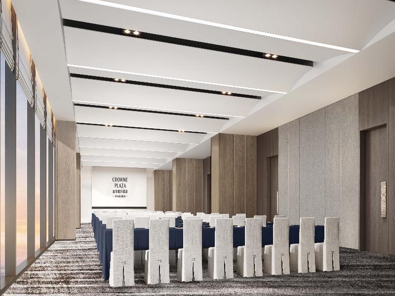 Crowne Plaza Linyi Olympic Sports Centre By Ihg image