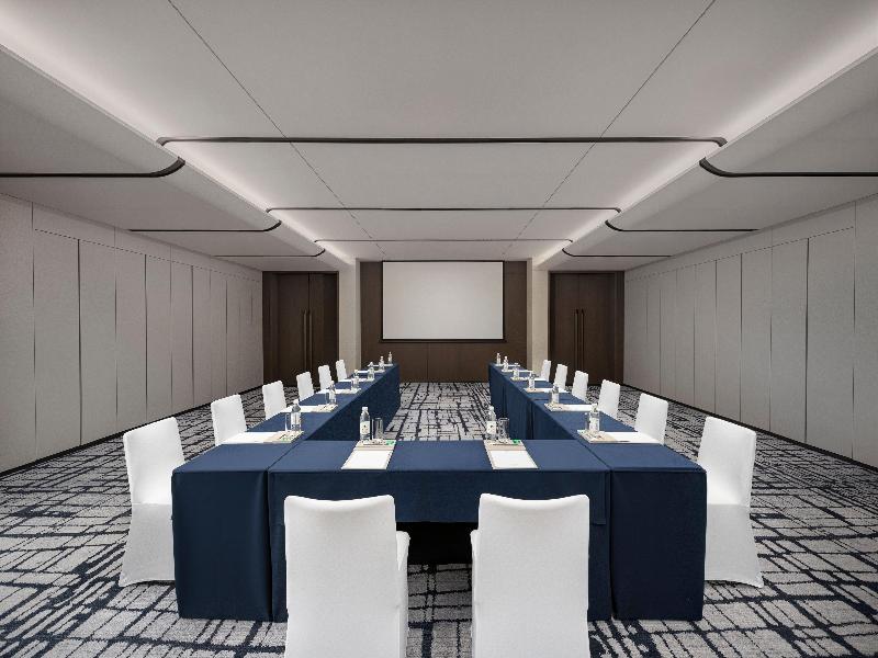 Crowne Plaza Linyi Olympic Sports Centre By Ihg image