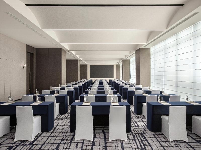 Crowne Plaza Linyi Olympic Sports Centre By Ihg image