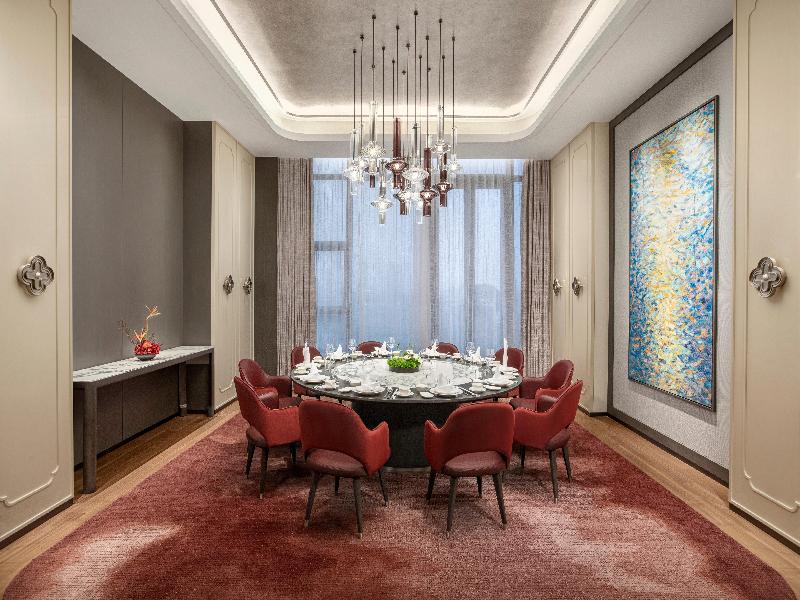 Crowne Plaza Linyi Olympic Sports Centre By Ihg image