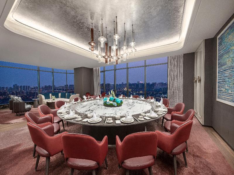 Crowne Plaza Linyi Olympic Sports Centre By Ihg image