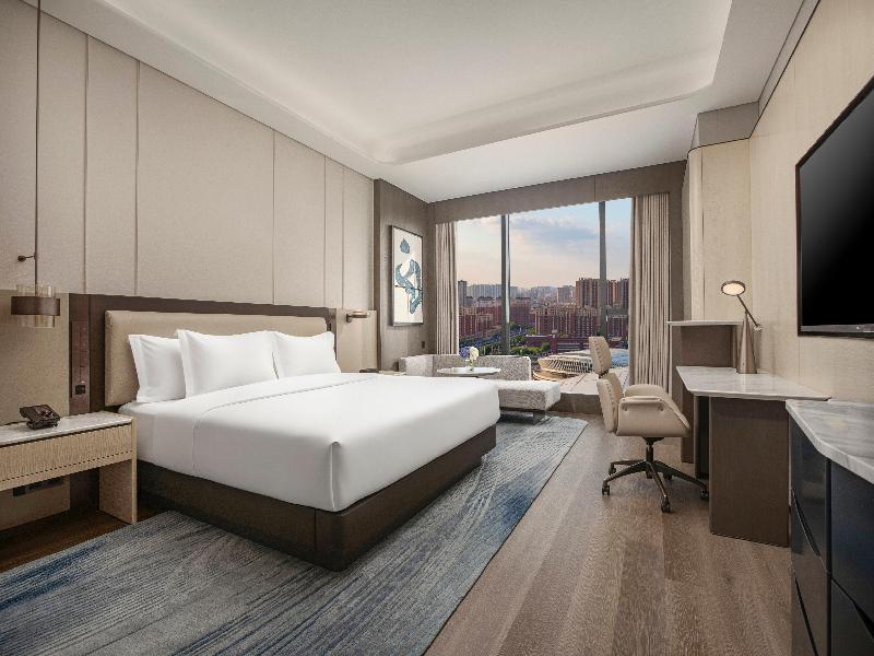 Crowne Plaza Linyi Olympic Sports Centre By Ihg image