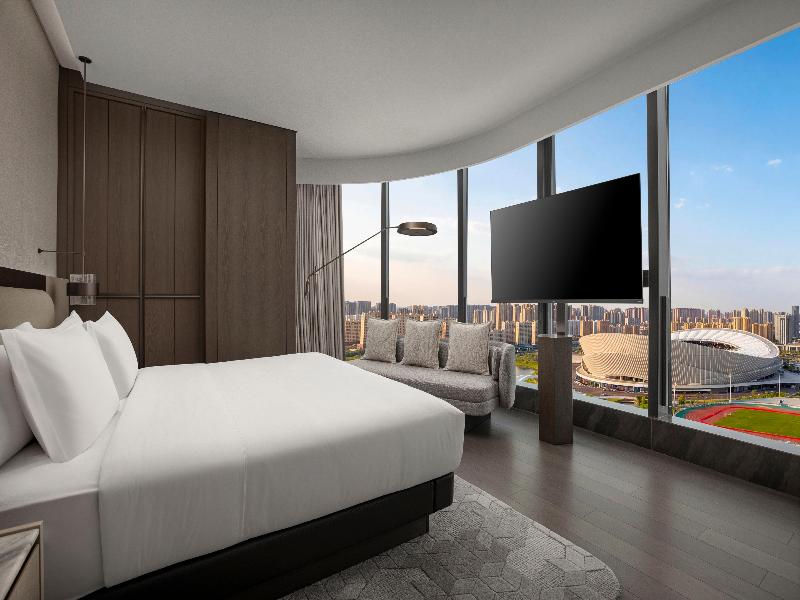 Crowne Plaza Linyi Olympic Sports Centre By Ihg image