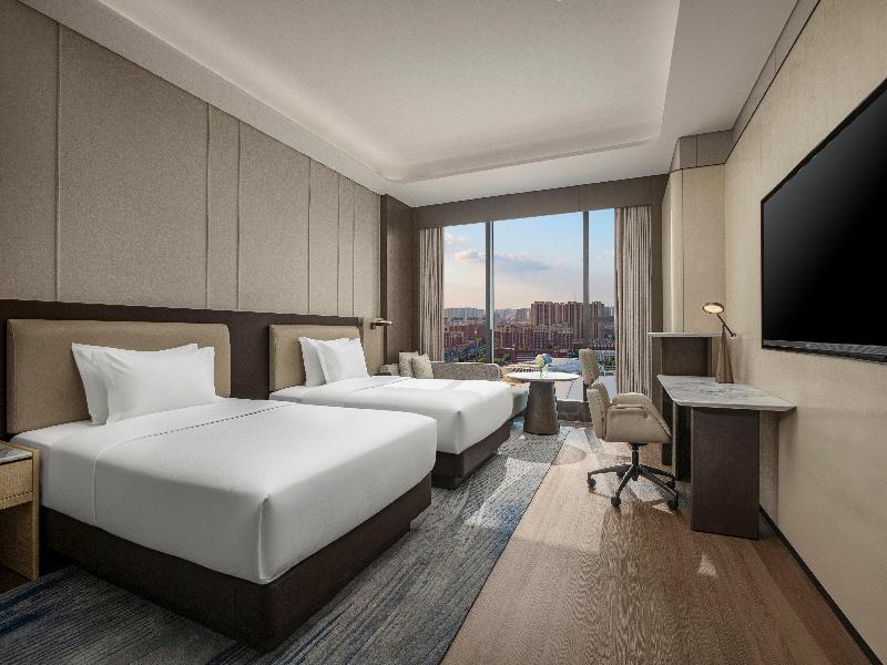 Crowne Plaza Linyi Olympic Sports Centre By Ihg image