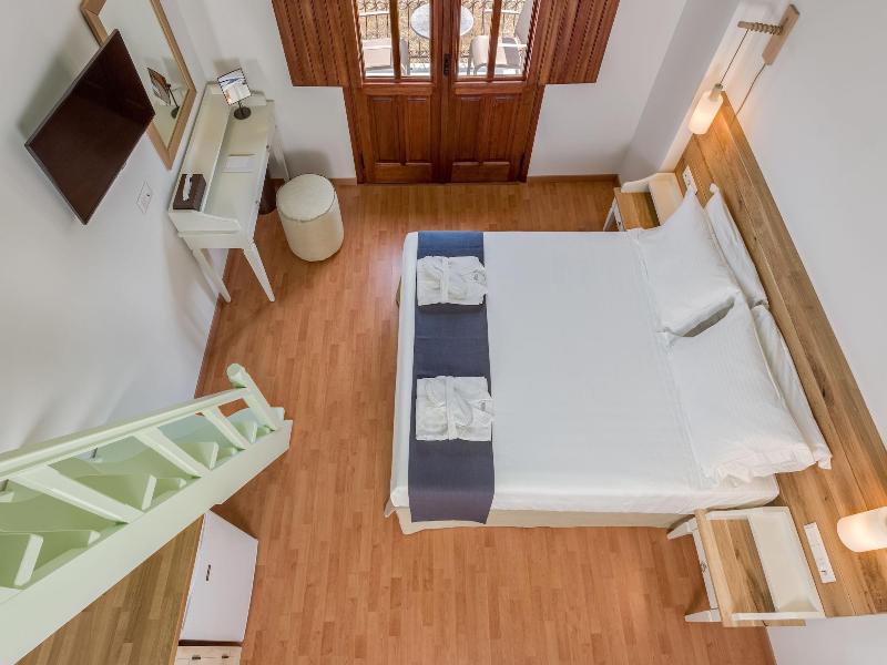 A Symi Residences image