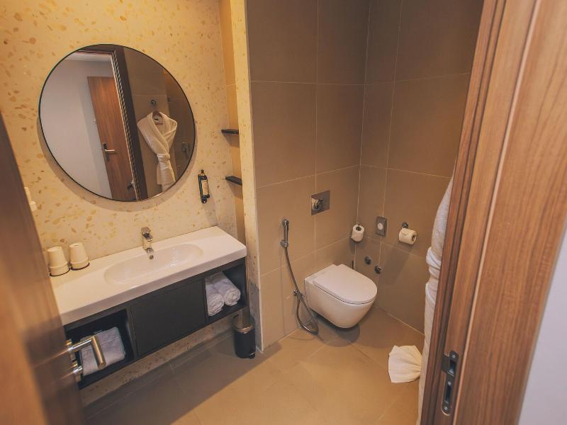 Dally Apart Hotel image