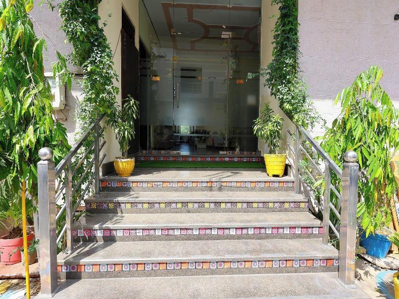 Sia Taj Hotel Nearest Taj Mahal Agra image