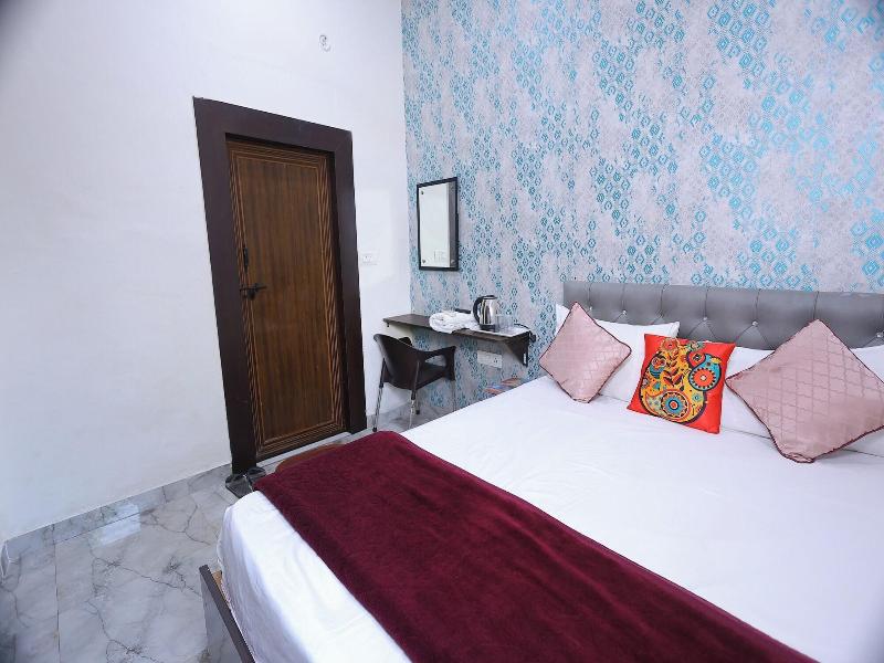 Sia Taj Hotel Nearest Taj Mahal Agra image
