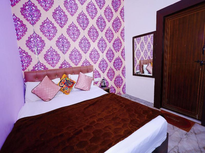 Sia Taj Hotel Nearest Taj Mahal Agra image