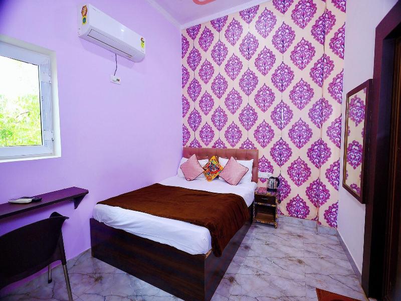 Sia Taj Hotel Nearest Taj Mahal Agra image
