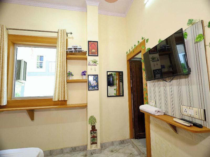 Sia Taj Hotel Nearest Taj Mahal Agra image