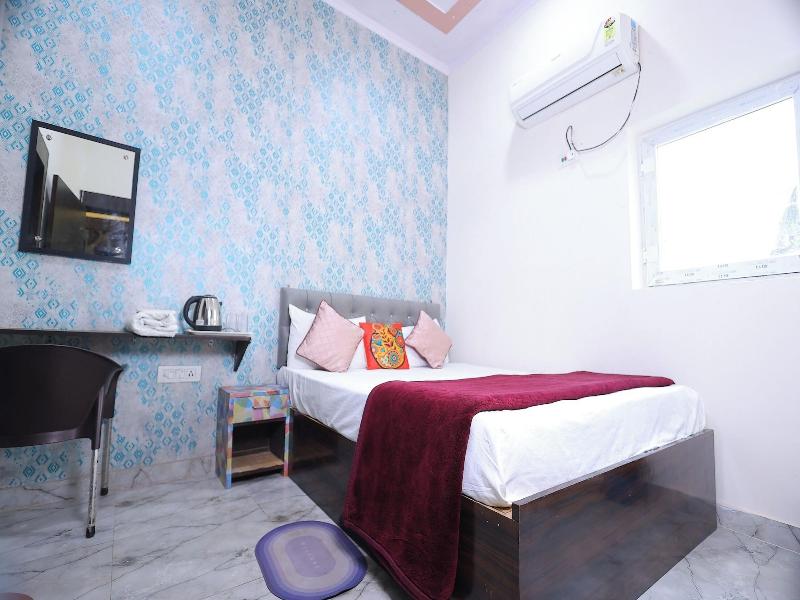 Sia Taj Hotel Nearest Taj Mahal Agra image