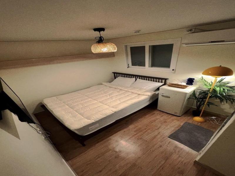 Jnineguesthouse image