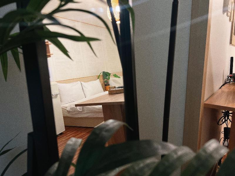Jnineguesthouse image